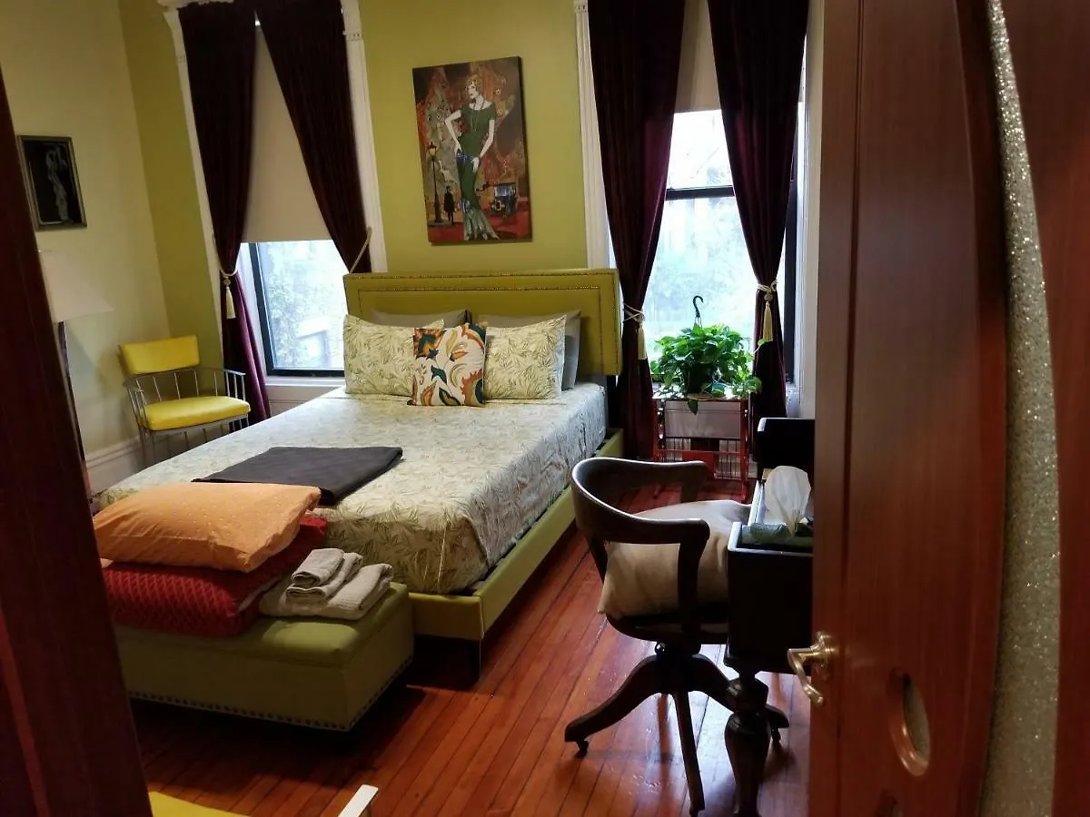Spacious Fully Furnished Harlem Apartment Near Morningside Park 纽约 美国